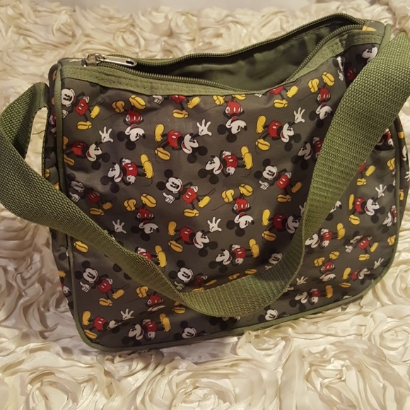 / Handbags - Mickey Mouse Purse / Lunch Bag.